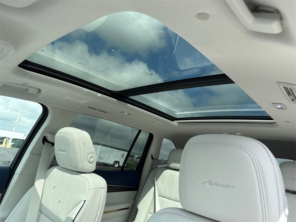 2026 Buick Enclave Avenir photo 27