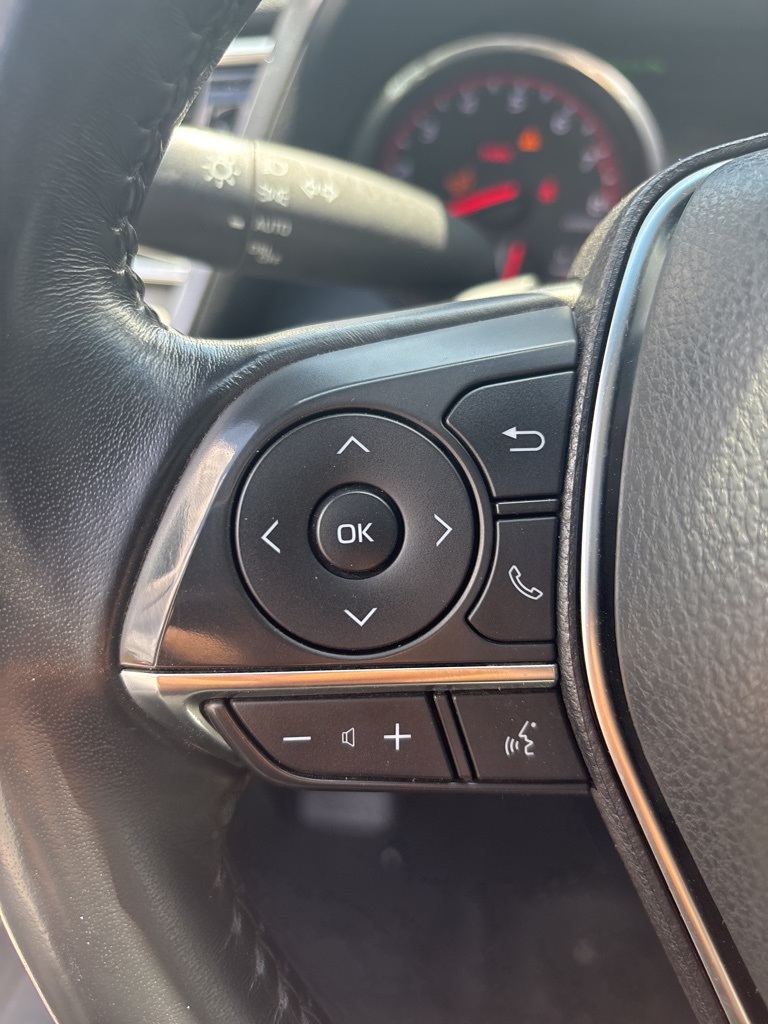 2018 Toyota Camry XSE photo 4