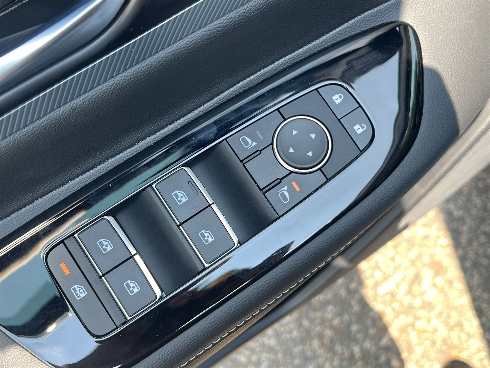 2025 Nissan Murano SL photo 17
