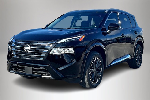 2024 Nissan Rogue Platinum photo 2