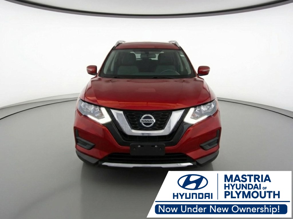 2019 Nissan Rogue SV's photo