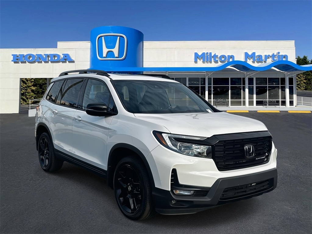 2024 Honda Passport Black Edition's photo