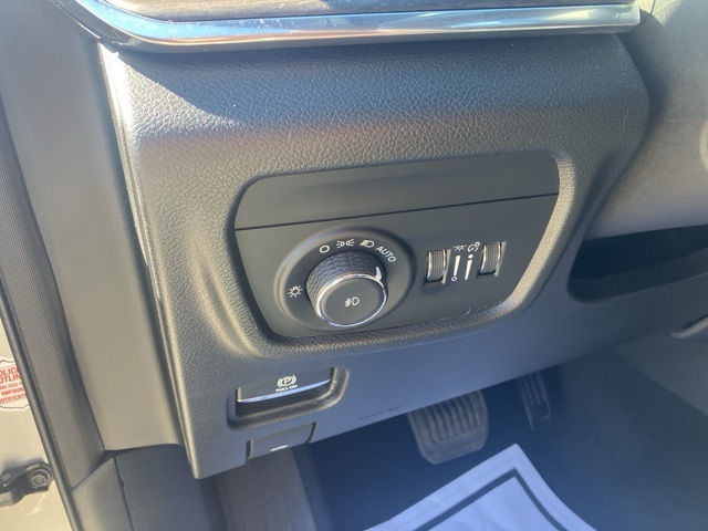 2023 Jeep Grand Cherokee Overland photo 34