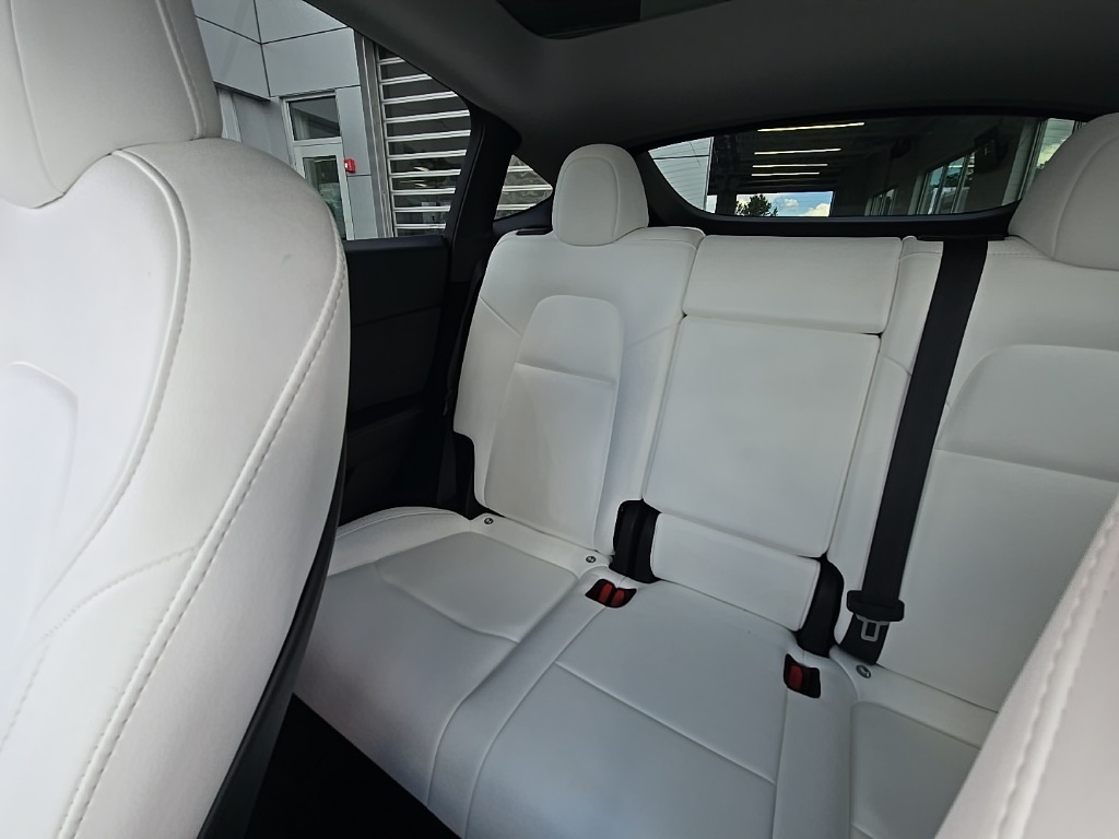 2023 Tesla Model Y Long Range photo 24