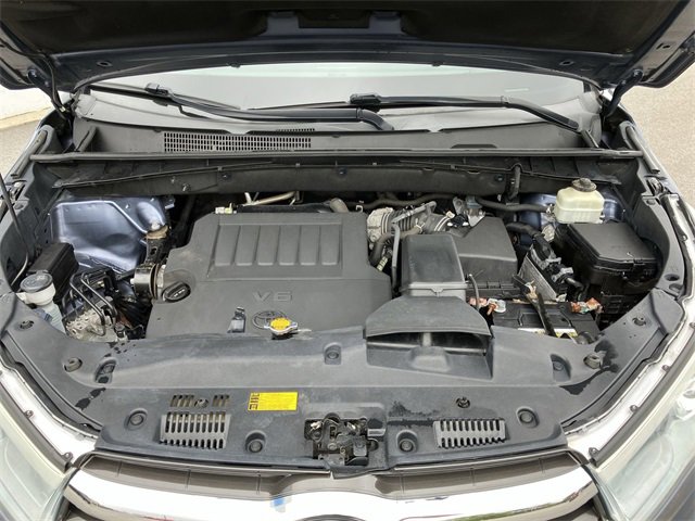2015 Toyota Highlander Base Hybrid photo 22