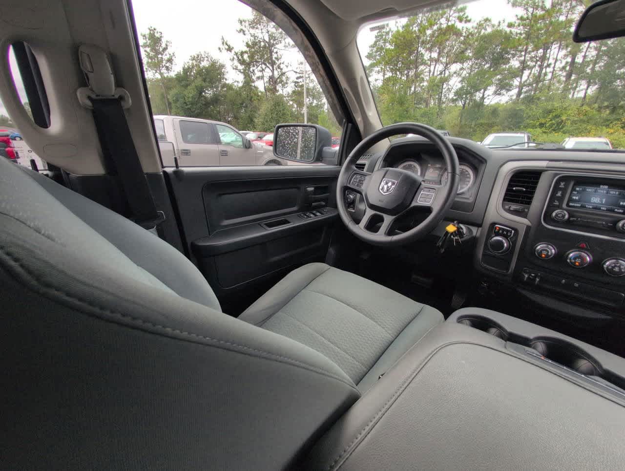 2014 Ram 1500 Express photo 4