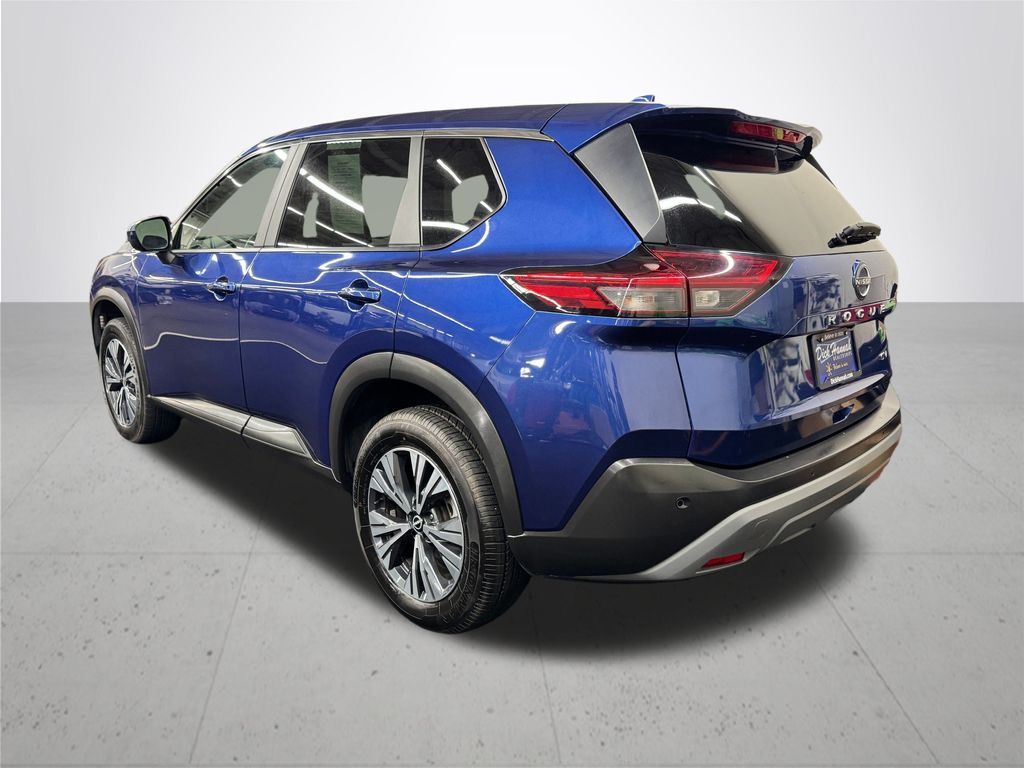 2023 Nissan Rogue SV photo 3