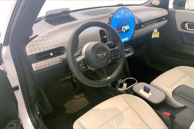 2026 Mini Cooper S Hardtop 2 Door Iconic photo 4