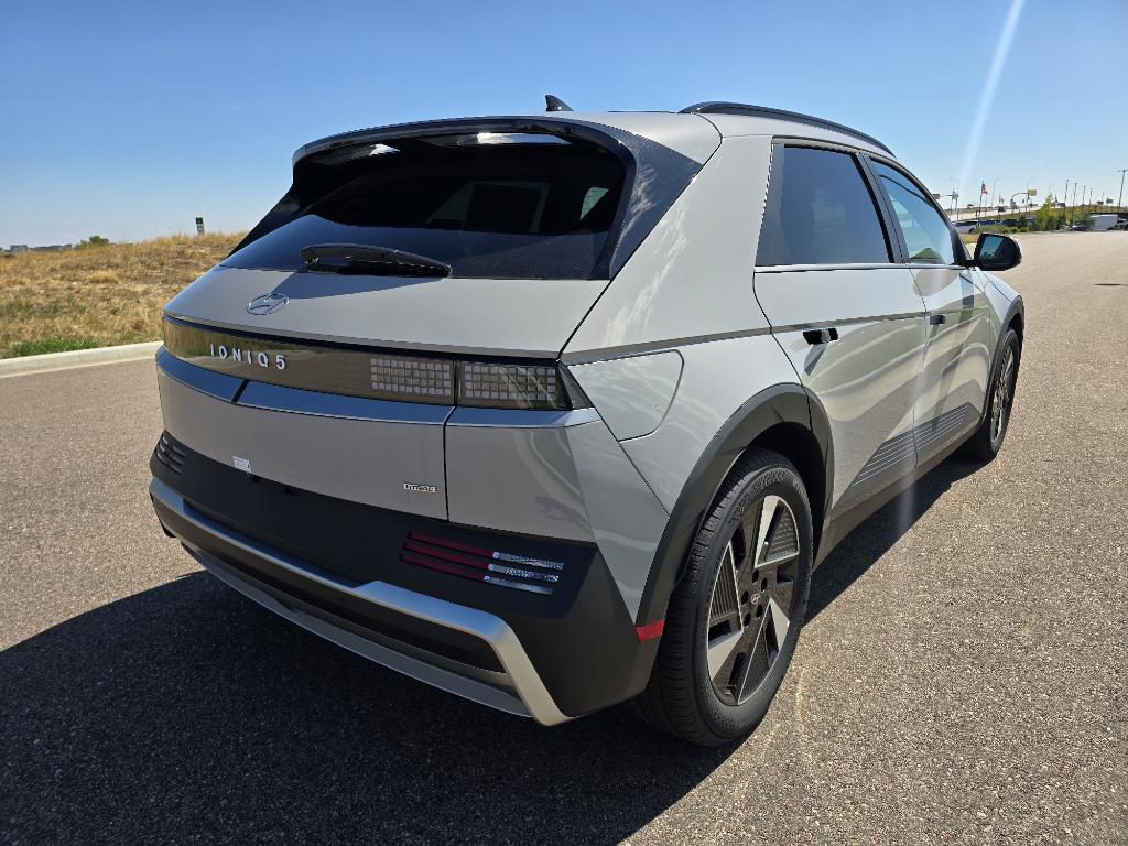 2025 Hyundai Ioniq 5 SEL photo 5