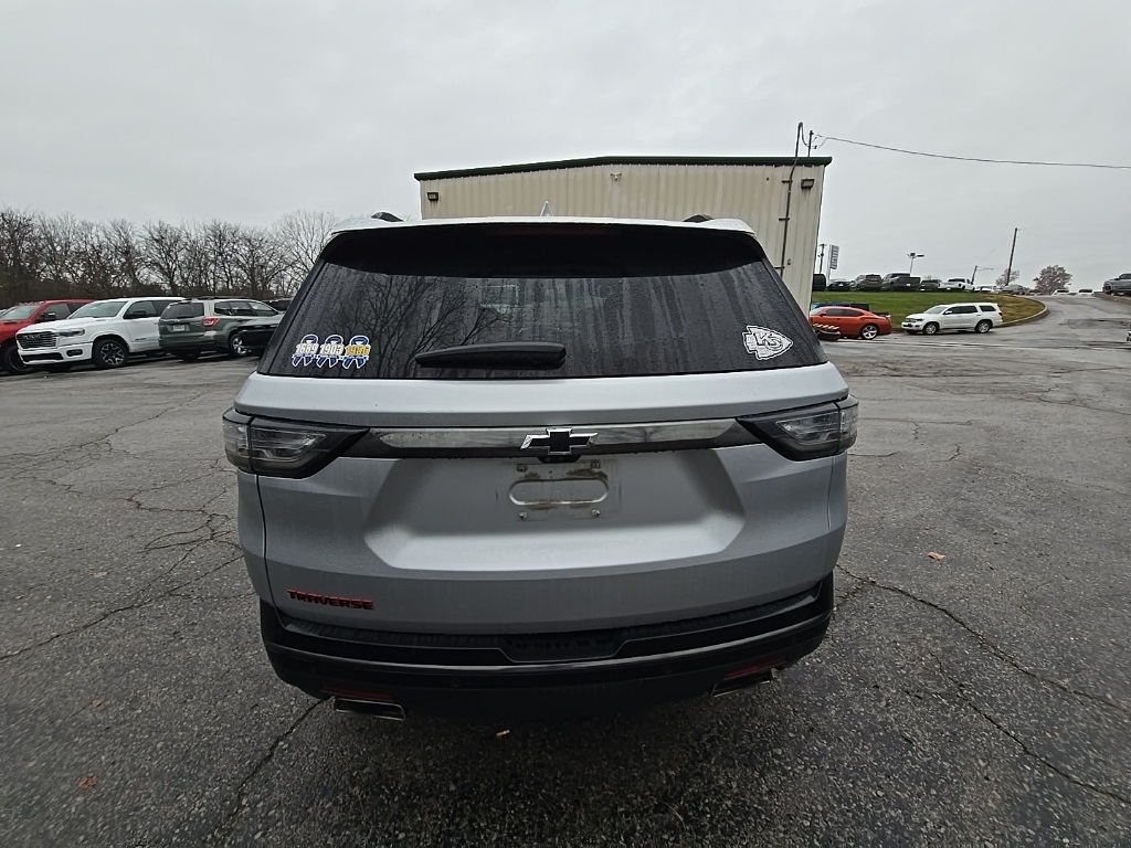 2021 Chevrolet Traverse Premier photo 4