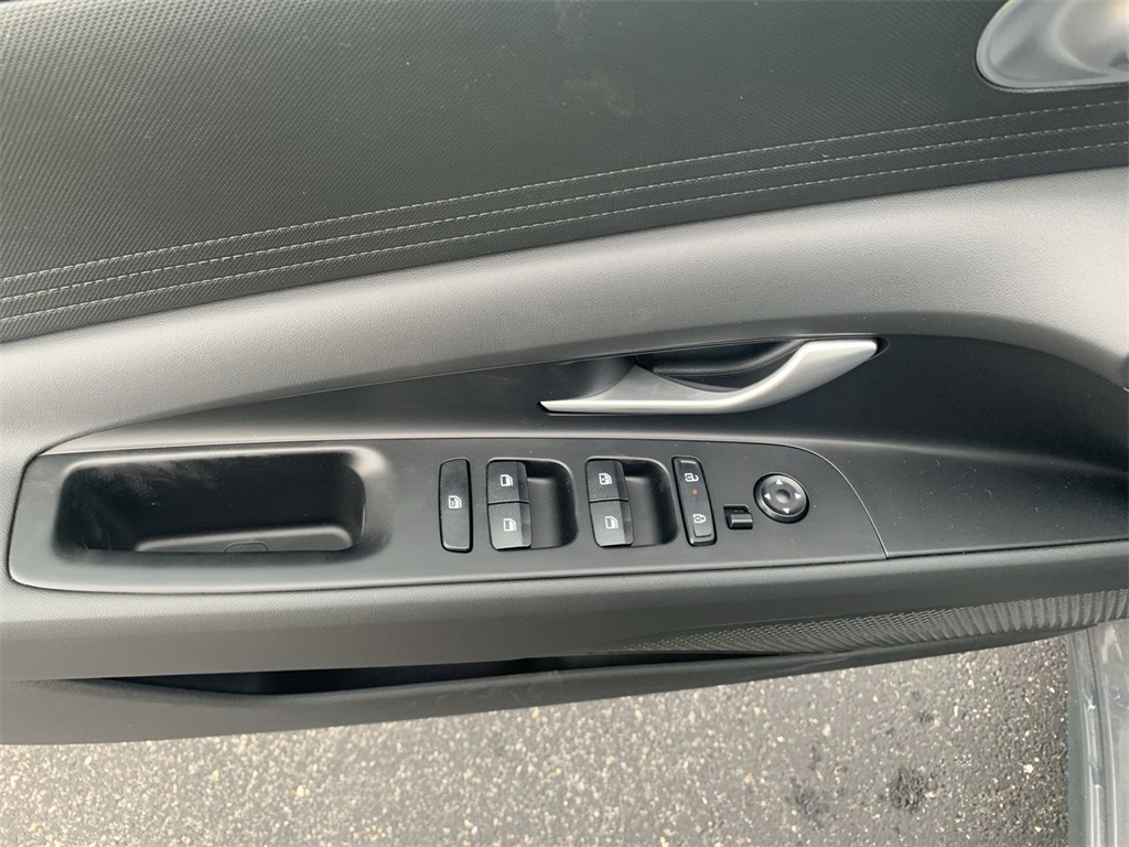 2025 Hyundai Elantra Hybrid Blue photo 4