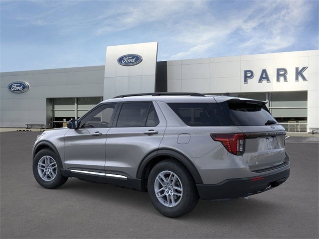 2025 Ford Explorer photo 4