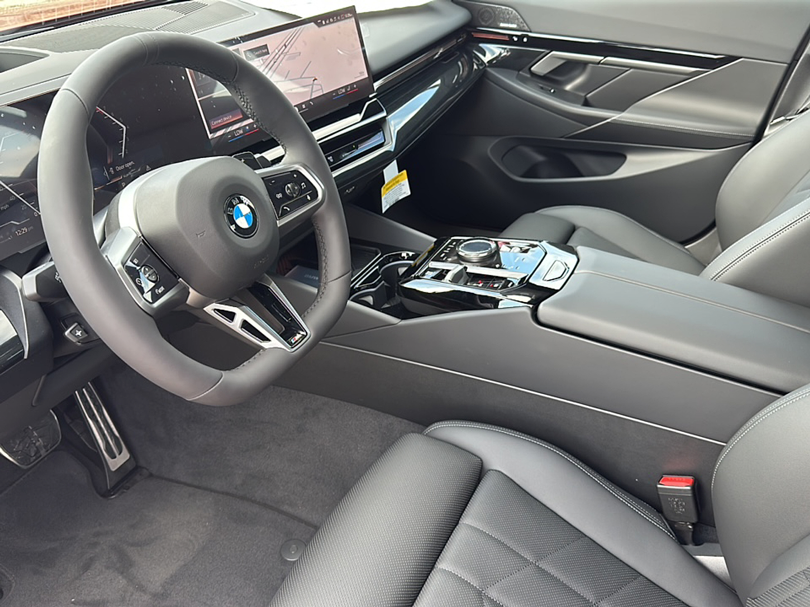 2025 Bmw 530i photo 2