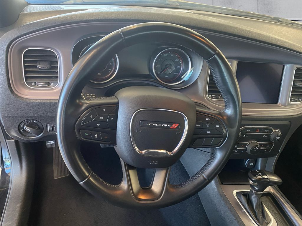 2023 Dodge Charger SXT photo 9