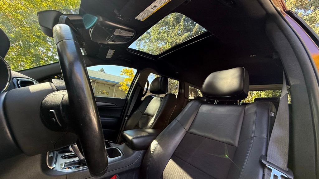 2020 Jeep Grand Cherokee Altitude photo 31
