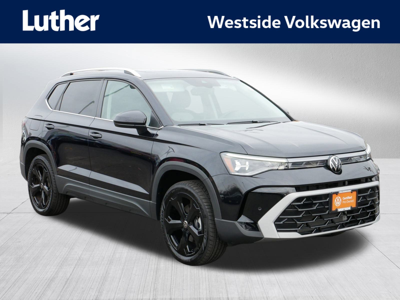 2025 Volkswagen Taos SEL's photo