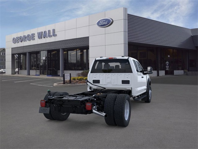 2026 Ford F-550 photo 8
