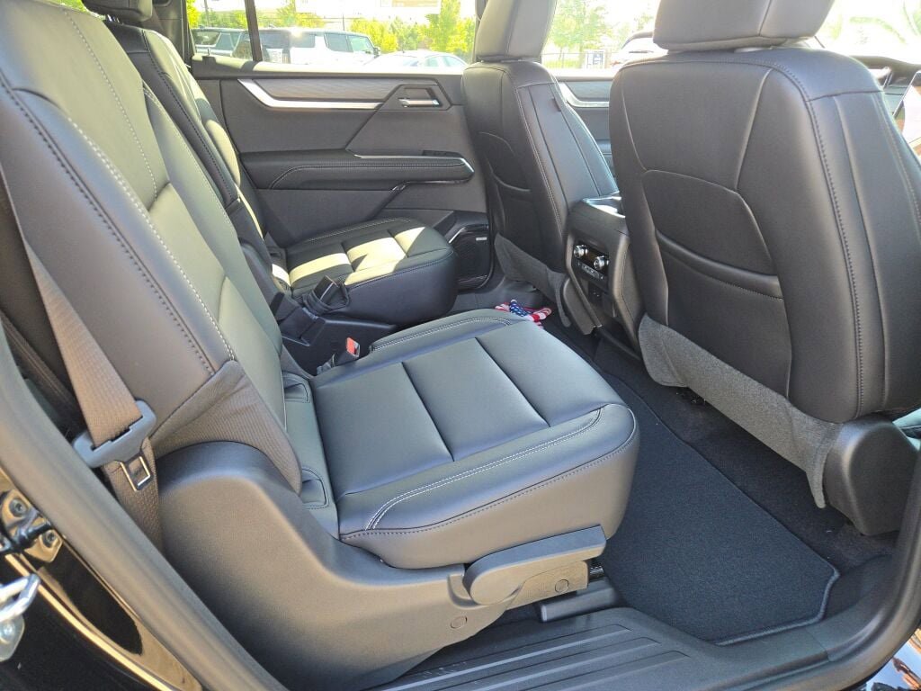 2026 Gmc Acadia Elevation photo 11