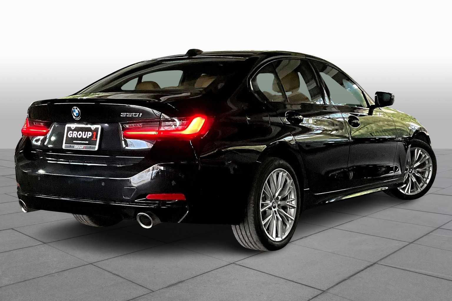 2023 Bmw 330i photo 12