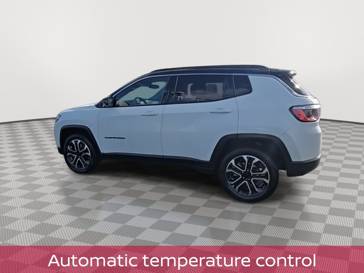 2023 Jeep Compass Limited photo 4