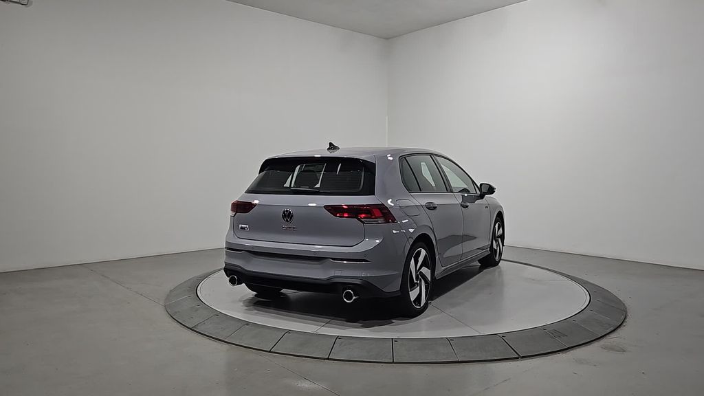 2025 Volkswagen Golf GTI S photo 3