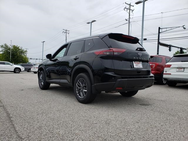 2025 Nissan Rogue S photo 4