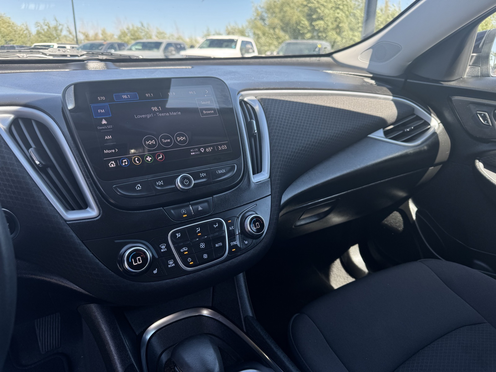 2023 Chevrolet Malibu 1LT photo 19