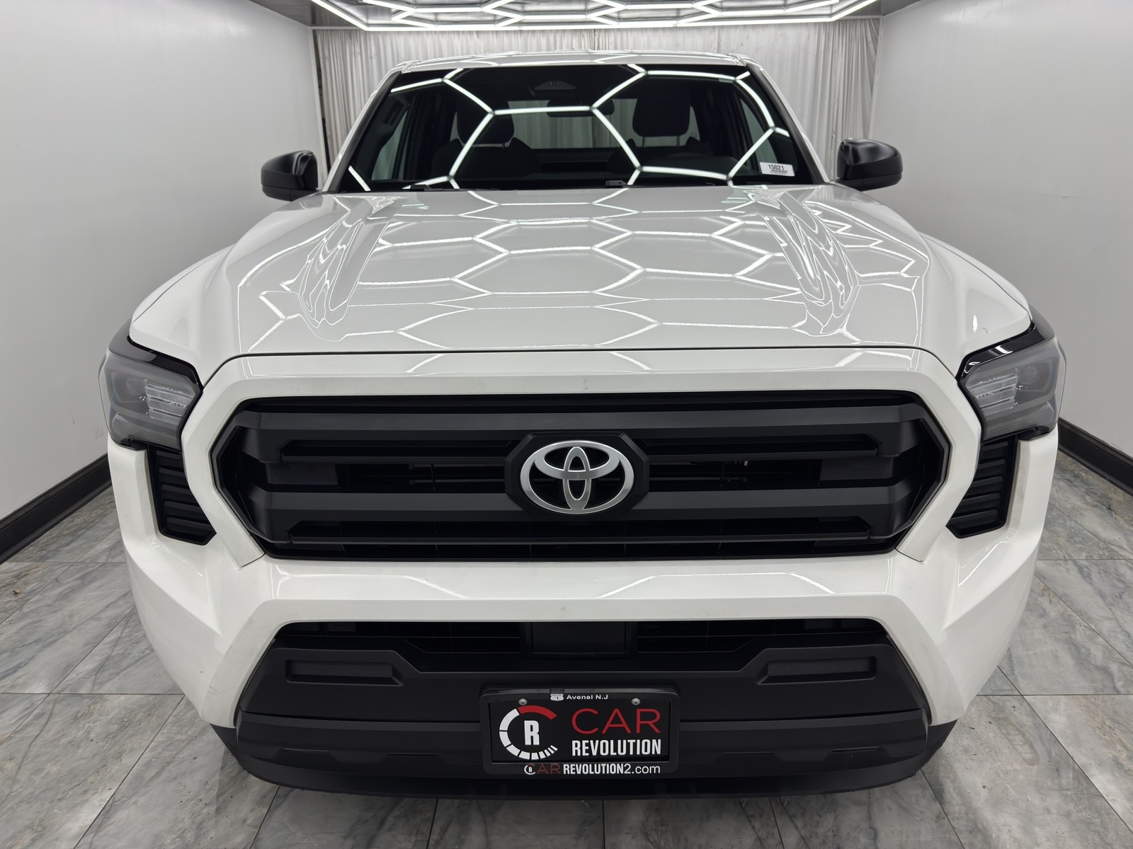 2024 Toyota Tacoma SR XtraCab photo 2