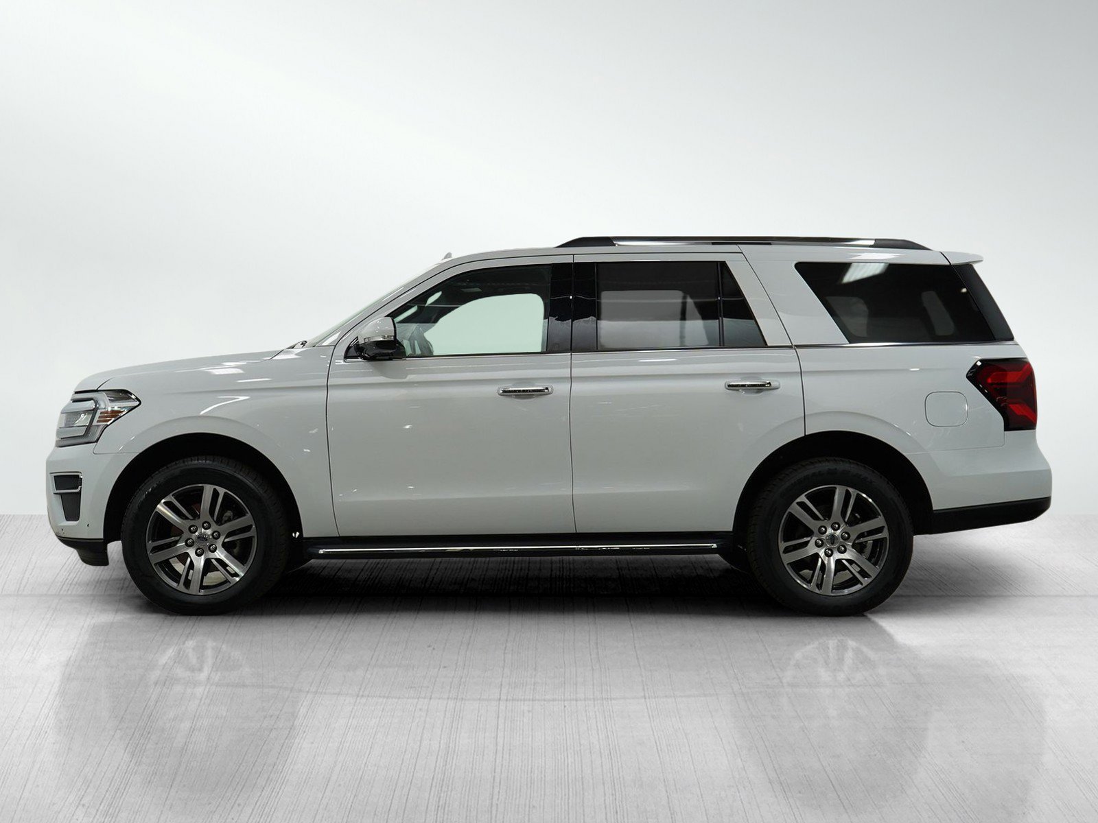 Used 2023 Ford Expedition Limited with VIN 1FMJU2A82PEA40095 for sale in Minneapolis, Minnesota