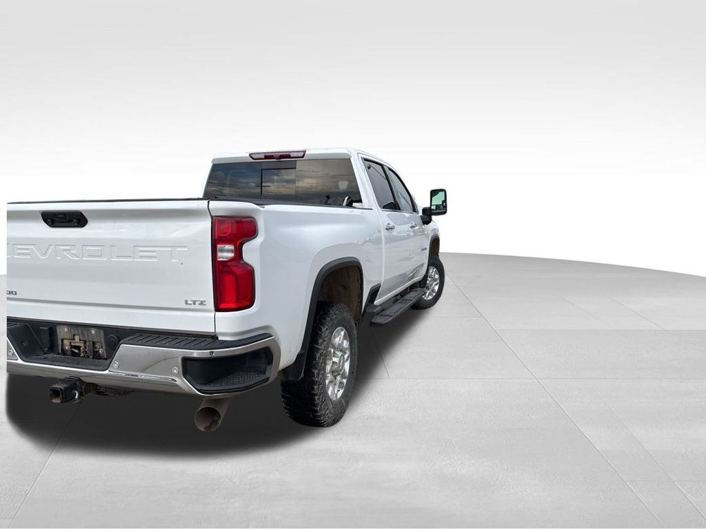 2023 Chevrolet Silverado 2500HD LTZ photo 3