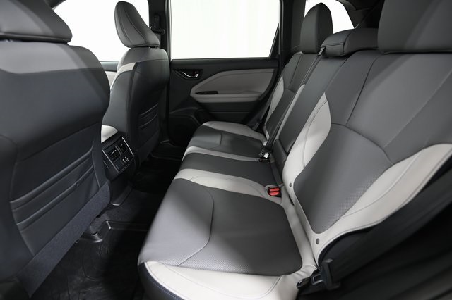 2025 Subaru Forester Limited photo 2