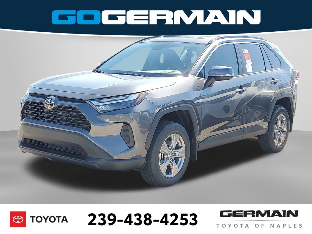 2025 Toyota RAV4 XLE's photo