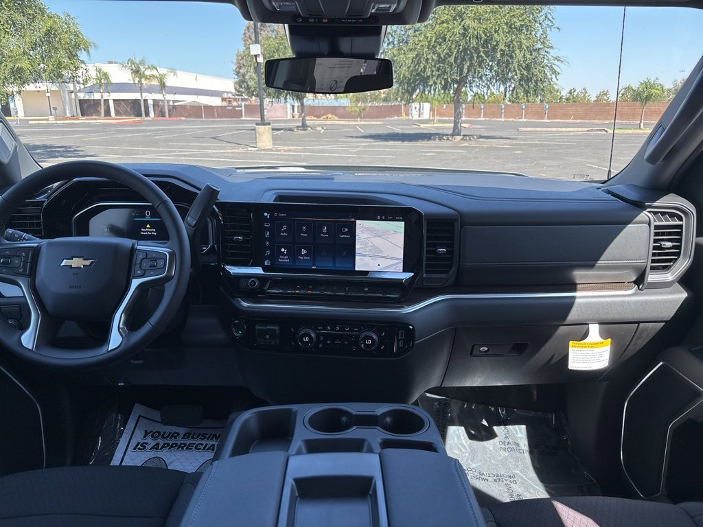 2025 Chevrolet Silverado 1500 LT photo 26