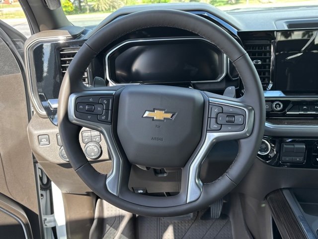 2026 Chevrolet Silverado 1500 LT photo 9