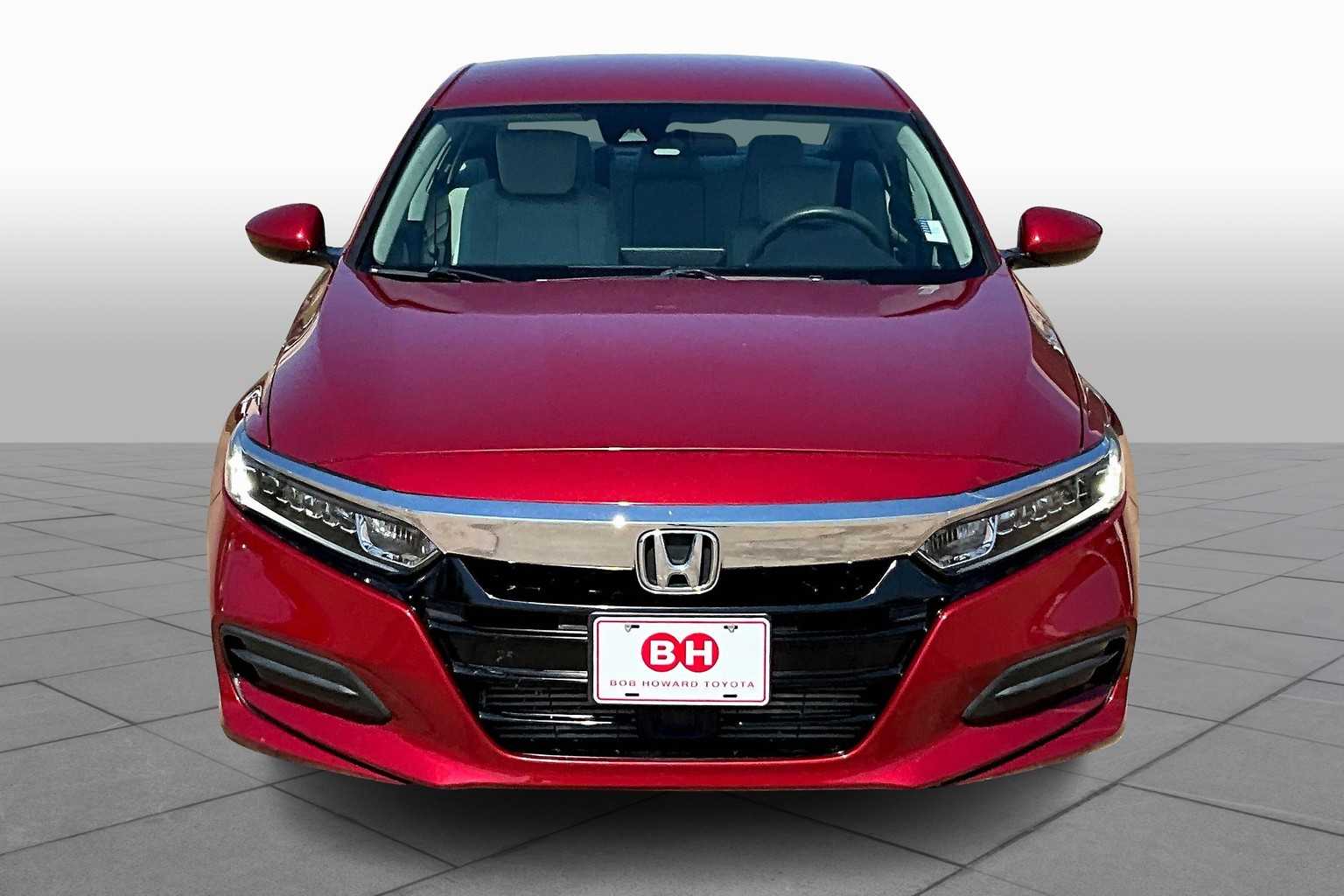 2018 Honda Accord LX 1.5T photo 3