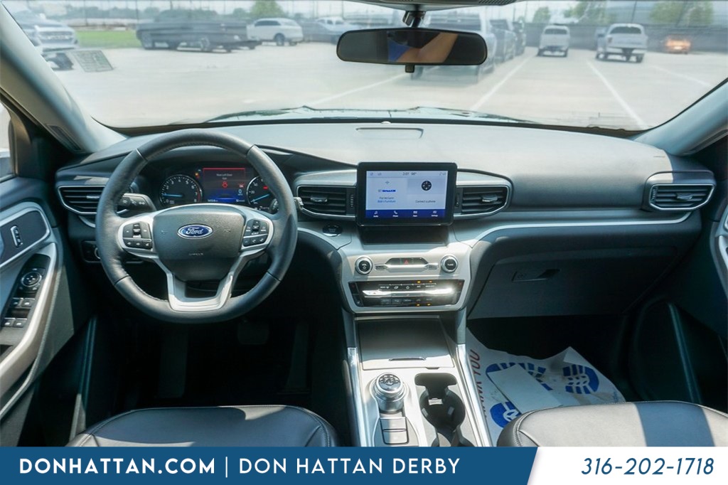 2023 Ford Explorer XLT photo 4