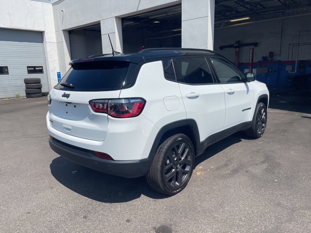 2025 Jeep Compass Limited photo 4