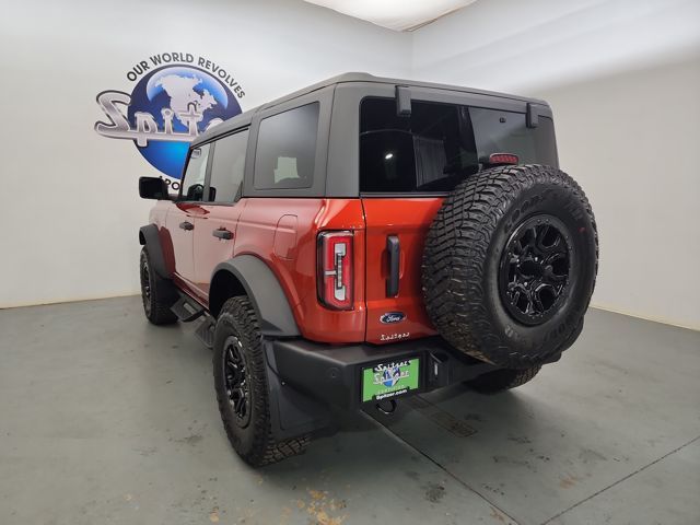 2024 Ford Bronco Wildtrak photo 2