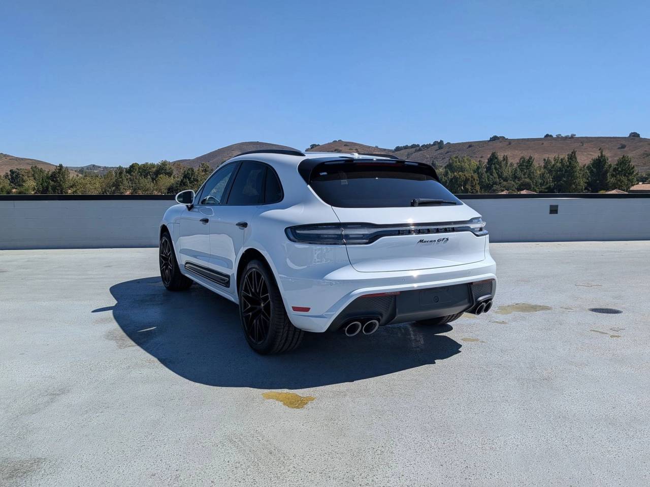 2025 Porsche Macan GTS photo 3