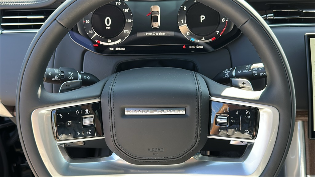 2025 Land Rover Range Rover SE photo 12