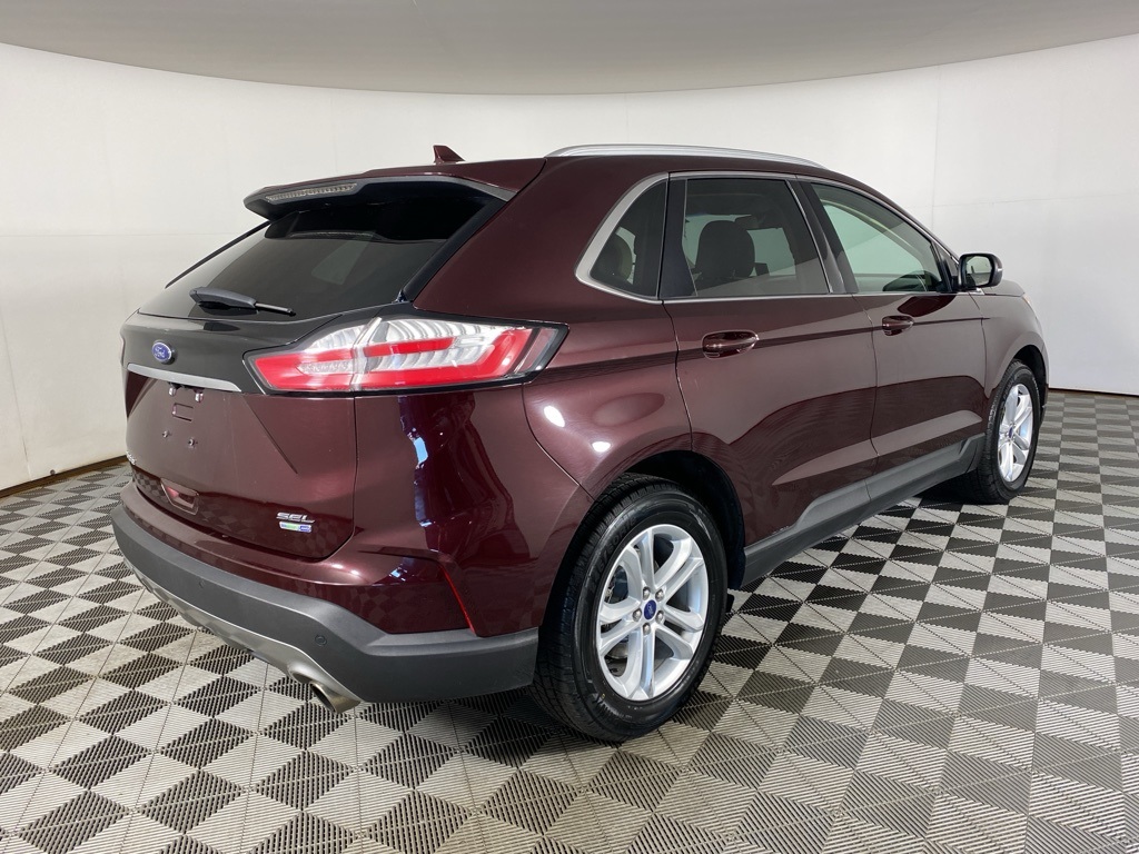 2019 Ford Edge SEL photo 12