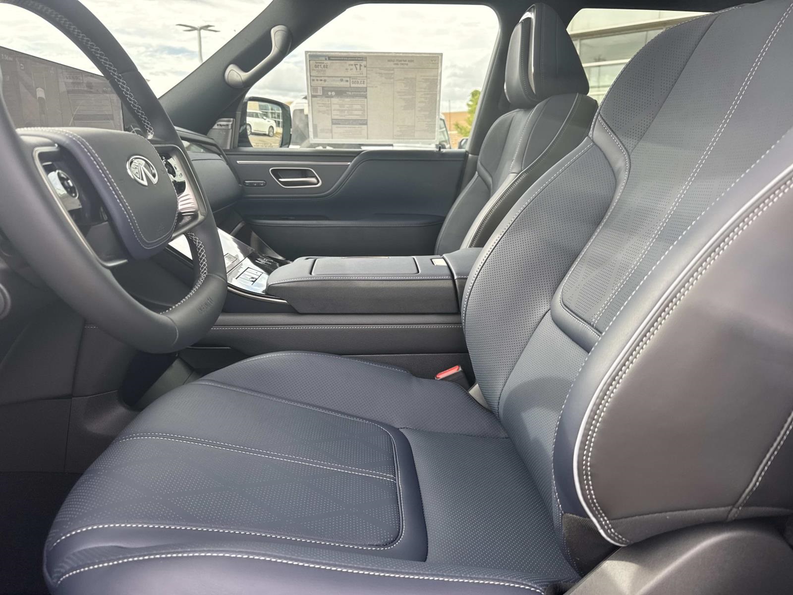 2026 Infiniti QX80 Sensory photo 10
