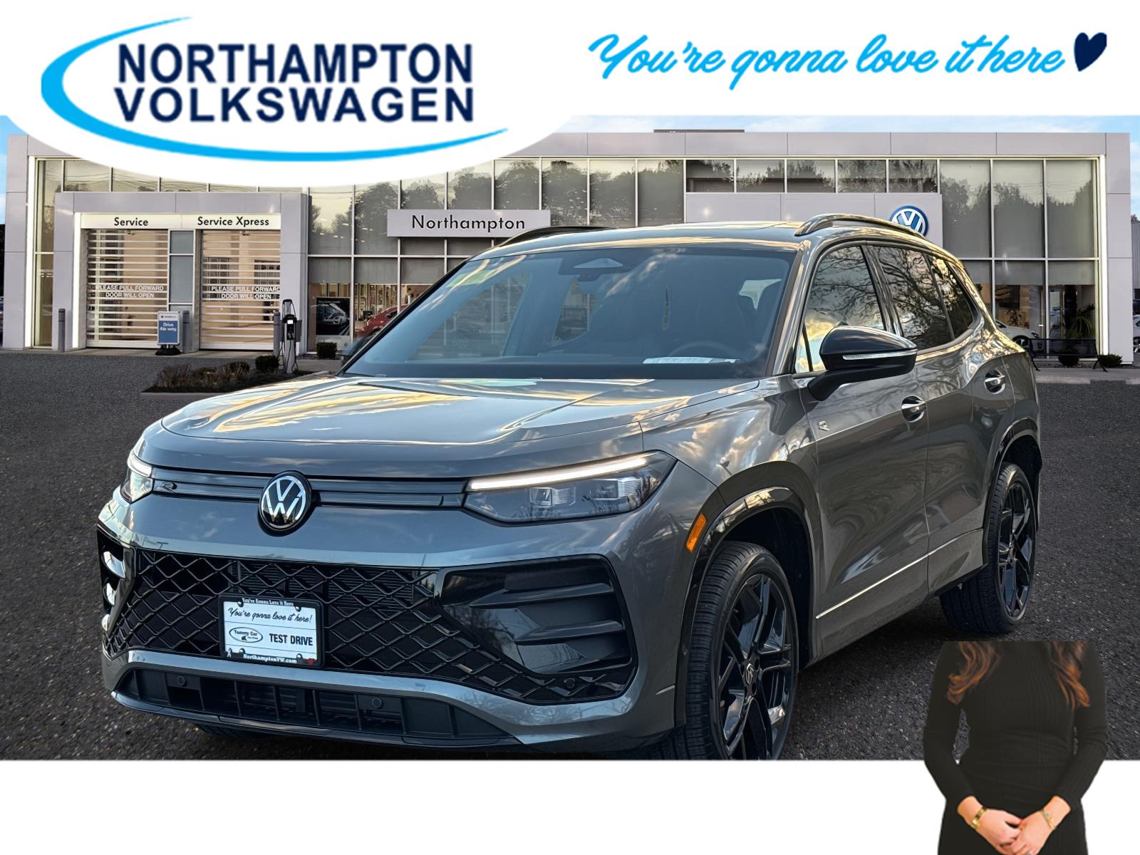 2026 Volkswagen Tiguan SE R-LINE BLACK's photo