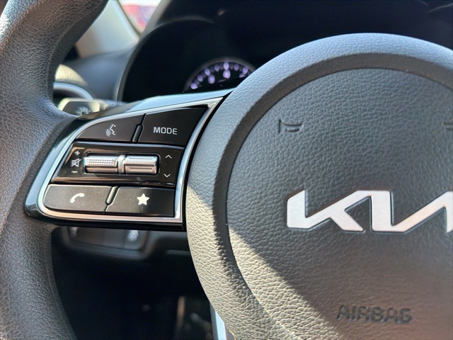 2023 Kia Forte LXS photo 22