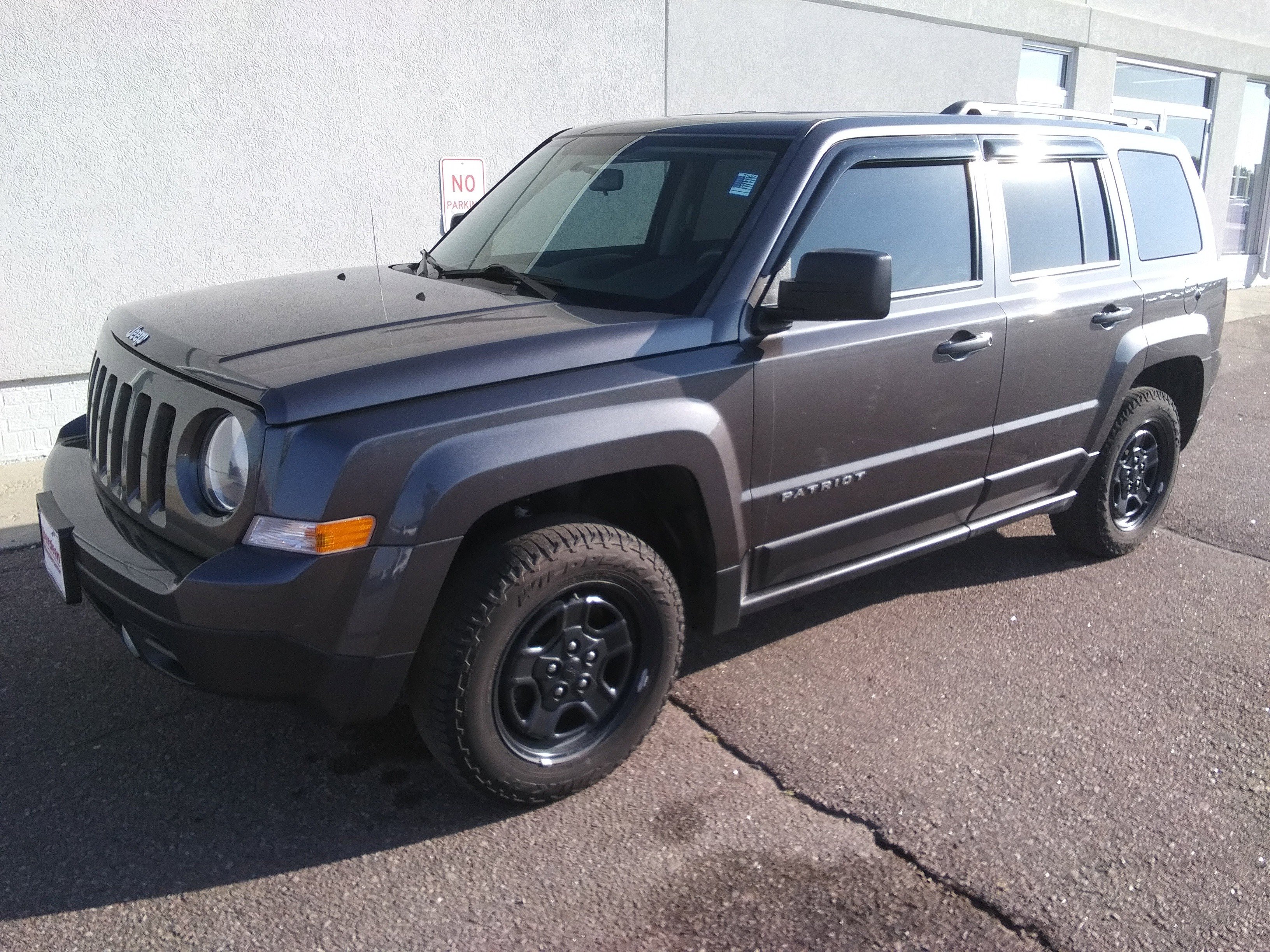 Used 2015 Jeep Patriot Sport with VIN 1C4NJPBB9FD334829 for sale in Aberdeen, SD