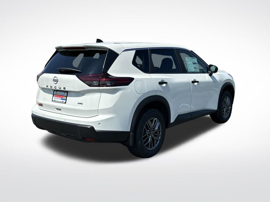 2026 Nissan Rogue S photo 5