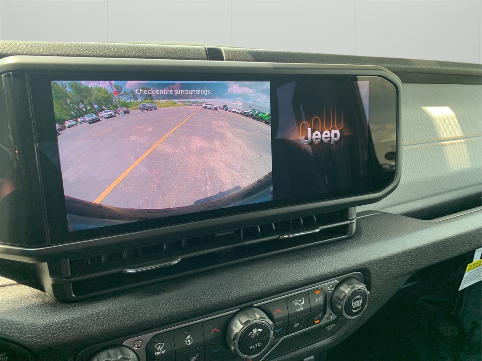 2025 Jeep Wrangler Sport S photo 19