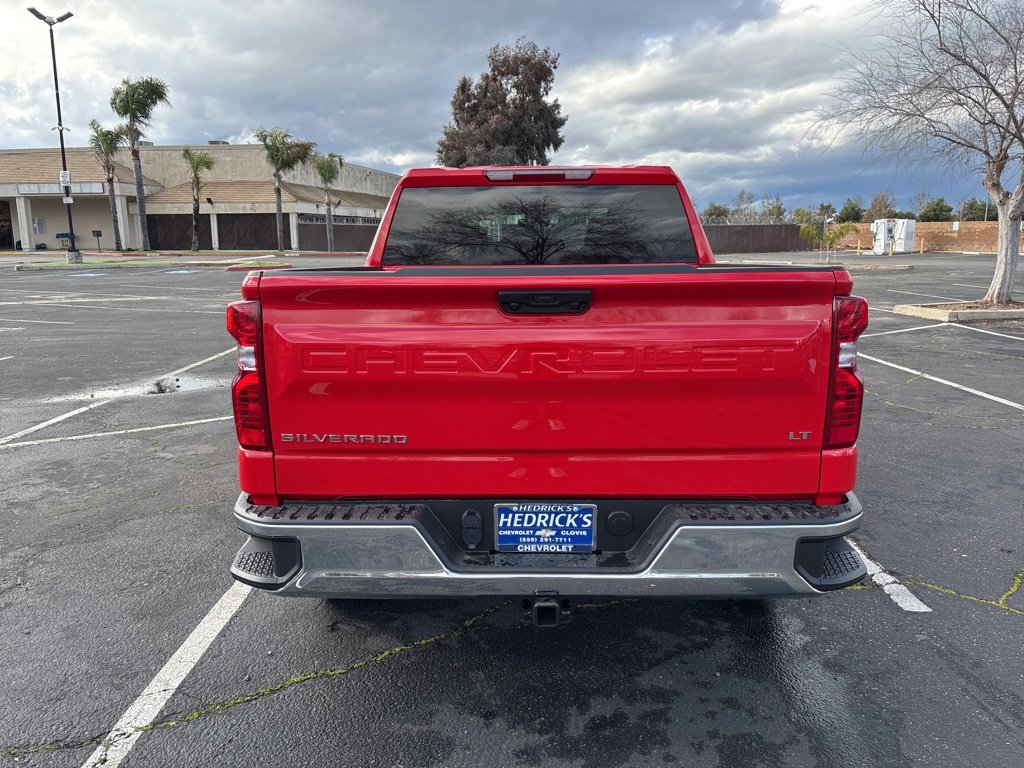 2025 Chevrolet Silverado 1500 LT photo 4