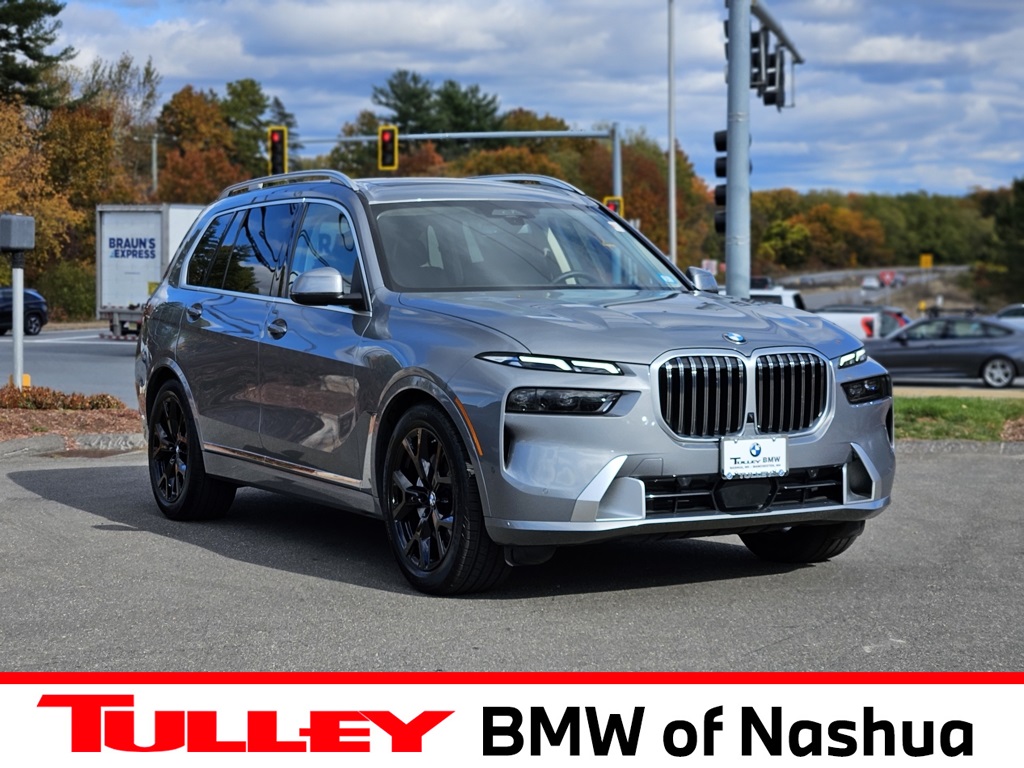 2024 BMW X7 40i's photo