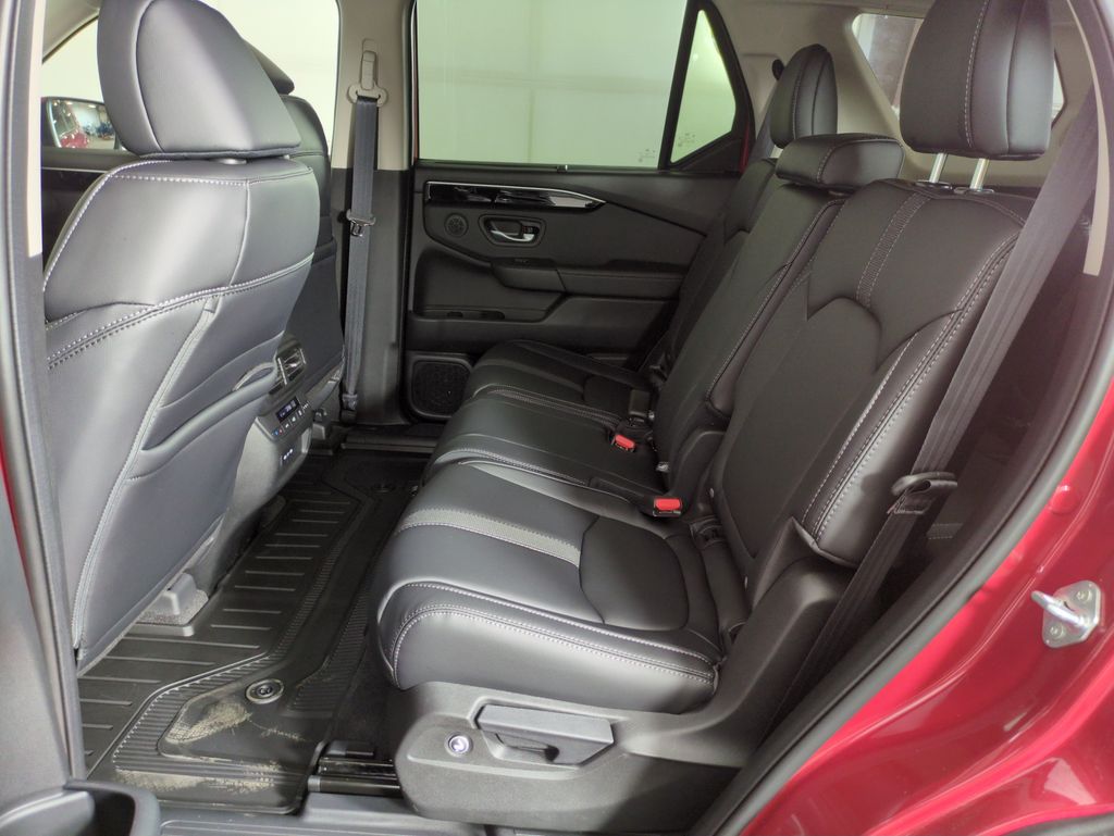 2025 Honda Pilot Touring photo 25